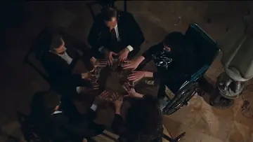 Задник до фільму "La notte che Evelyn uscì dalla tomba" #1524711