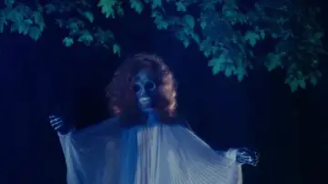 Задник до фільму "La notte che Evelyn uscì dalla tomba" #1524715