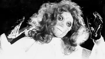 Задник до фільму "La notte che Evelyn uscì dalla tomba" #1524720