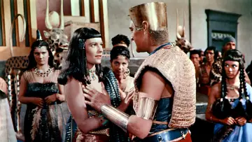 Задник до фильму"Land of the Pharaohs" #391274