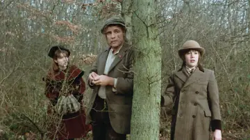 Задник до фильму"The Nightcomers" #1133484