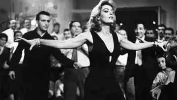 Задник до фильму"Ποτέ την Κυριακή" #1118383