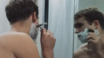 Задник до фільму "The Big Shave" #250104