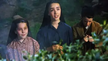 Задник до фільму "The Miracle of Our Lady of Fatima" #1842103