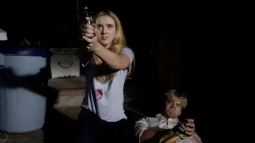 Задник до фильму"A Housekeeper