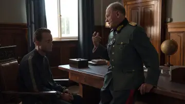 Задник до фильму"Приховане життя" #237895