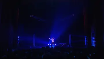 Задник до фільму "Bo Burnham: Make Happy" #1583577