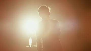 Задник до фільму "Bo Burnham: Make Happy" #1746311