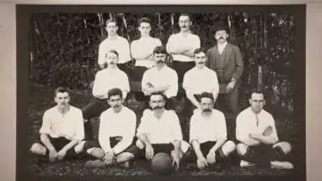 Задник до фильму"Miller & Fried: As Origens do País do Futebol" #1181197