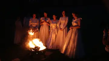 Задник до фильму"Novitiate" #435677
