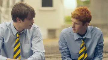 Задник до фильму"Handsome Devil" #242770