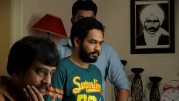 மீசைய முறுக்கு постер
