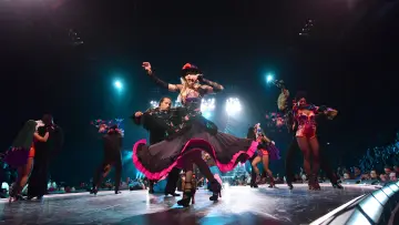 Задник до фільму "Madonna: Rebel Heart Tour" #450311