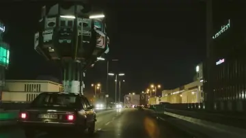 Задник до фильму"Berlin Falling" #499554