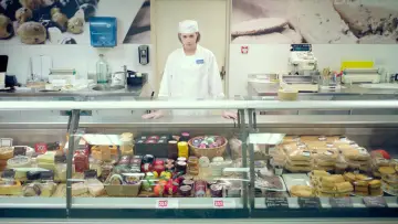 Задник до фильму"The Party