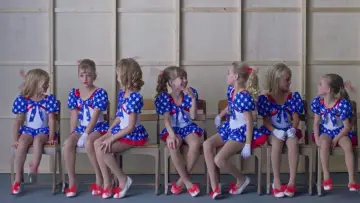 Задник до фильму"Casting JonBenet" #501570