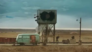Задник до фильму"פוקסטרוט" #394768