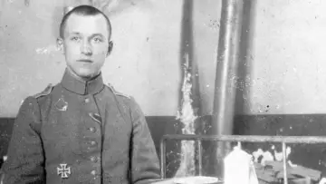 Задник до фільму "102 år i hjärtat av Europa" #1768796