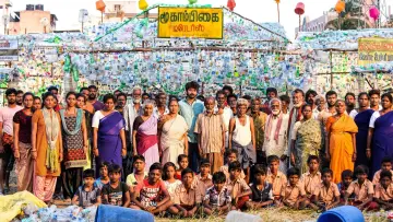 Задник до фильму"வேலைக்காரன்" #1161794