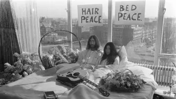 Задник до фильму"Bed Peace" #704034