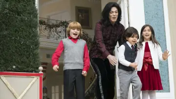 Задник до фильму"Michael Jackson: Searching for Neverland" #361287
