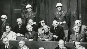 Задник до фільму "Nuremberg : les Nazis face à leurs crimes" #1624867
