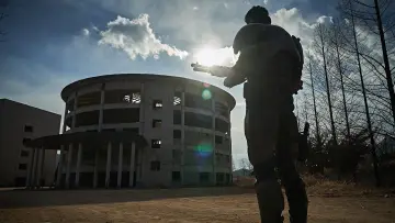 Задник до фильму"Іллан: Вовча бригада" #336478