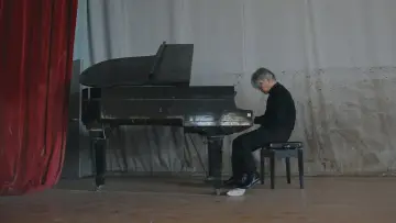 Задник до фільму "Ryuichi Sakamoto: CODA" #818474
