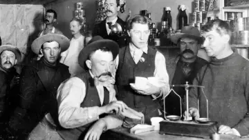 Задник до фільму "The Klondike Gold Rush" #1817589