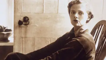 Задник до фільму "Daphné du Maurier: sur les traces de Rebecca" #1580522