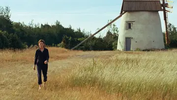 Задник до фильму"Bergman Island" #387141