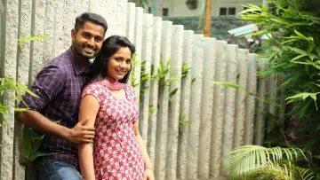 Задник до фильму"மறைந்திருந்து பார்க்கும் மர்மம் என்ன" #1161935