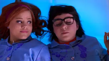 Задник до фильму"Daphne & Velma" #445603