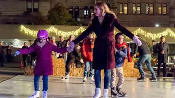 Задник до фильму"Christmas Next Door" #423285