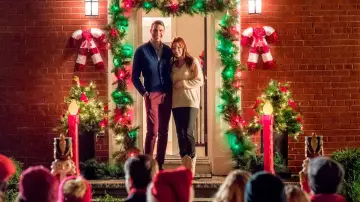 Задник до фильму"Christmas Next Door" #423288