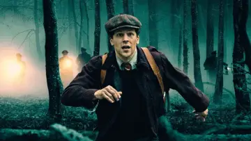 Задник до фільму "Опір" #992537