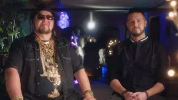 Задник до фильму"Generation Wealth" #501790