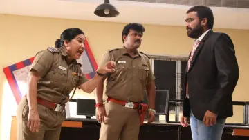 Задник до фильму"உத்தரவு மகாராஜா" #1163066