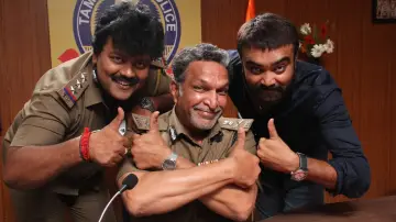 Задник до фильму"உத்தரவு மகாராஜா" #1163067