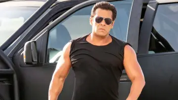 Задник до фильму"Race 3" #492378