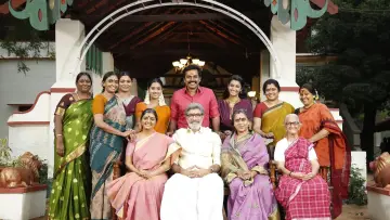 கடைக்குட்டி சிங்கம் постер