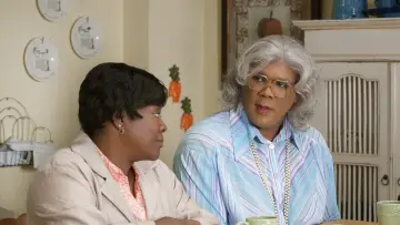 Задник до фильму"Madea