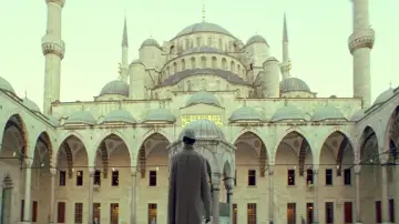 Задник до фильму"Five Minarets in New York" #426184