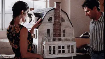 Задник до фильму"Amityville: Dollhouse" #1111395