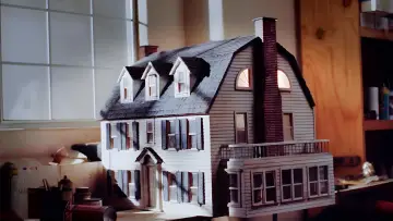 Задник до фильму"Amityville: Dollhouse" #471622