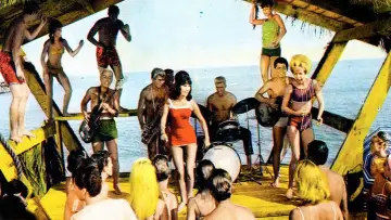 Задник до фільму "Pajama Party" #1914001