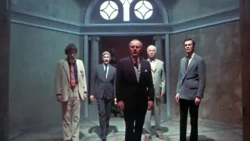 Задник до фильму"The Vault of Horror" #429354