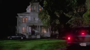Задник до фильму"Amityville: The Evil Escapes" #404527