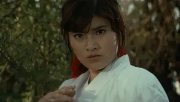 Задник до фільму "女必殺拳　危機一発" #1619569
