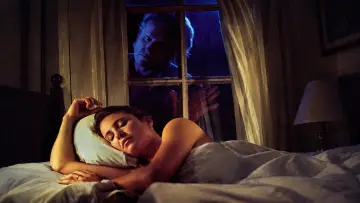 Задник до фільму "Hider in the House" #1923307